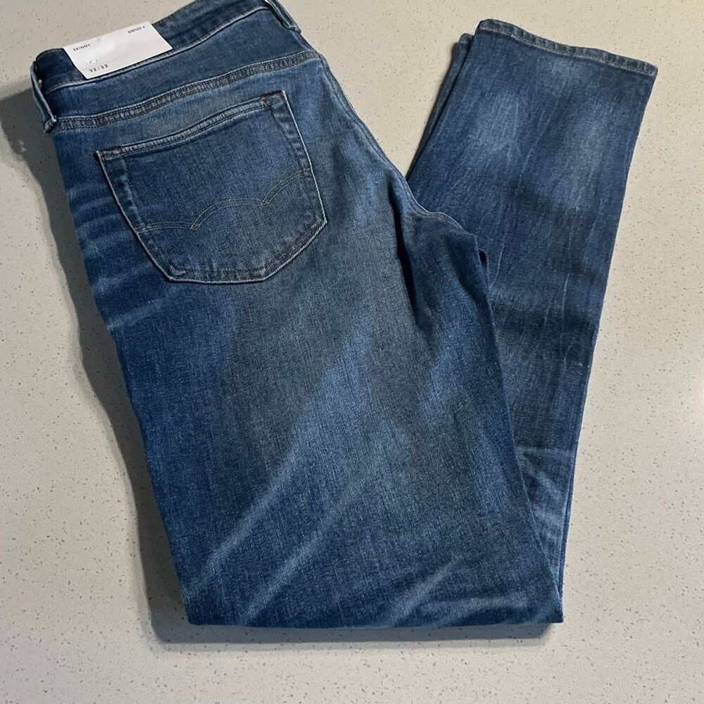 NWT American Eagle Airflex + Skinny Medium Bright Indigo 32/32